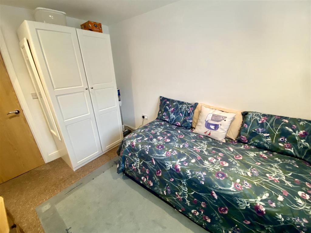 Bramleys Estate Agents - Huddersfield Road - Mirfi
