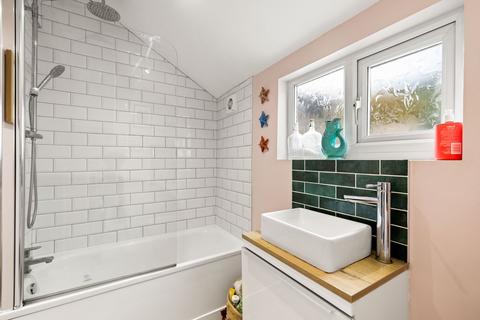 7 Devon Road, Folkestone, CT19 5AH