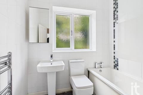 2 bedroom end of terrace house for sale, Bramhall Moor Lane, Hazel Grove, Stockport, SK7