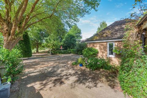 undefined, Gable House, 13 Dog Close, Adderbury, Ox17 3ef