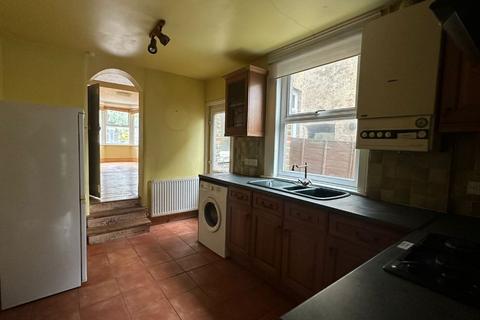 59 Moffat Road, Thornton Heath, CR7 8PY