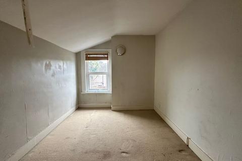 59 Moffat Road, Thornton Heath, CR7 8PY