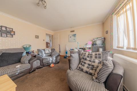2 bedroom flat for sale, Cross Road, Coventry CV6