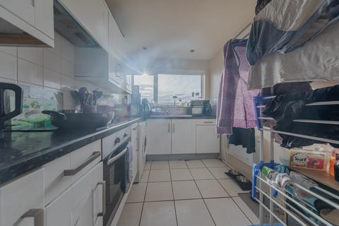 2 bedroom flat for sale, Cross Road, Coventry CV6