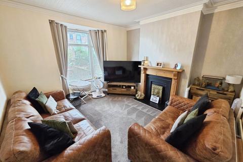 undefined, Victoria Avenue, Crook