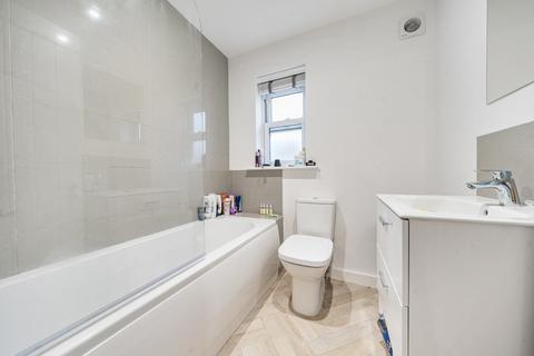 undefined, Fartown, Pudsey, West Yorkshire, LS28