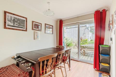 11 Hermitage Close, Bristol, BS11 0BT