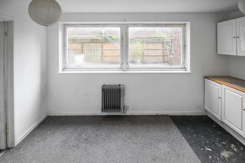 undefined, 4 Hughenden Court, Mount Pleasant Road, Hastings TN34 3ST