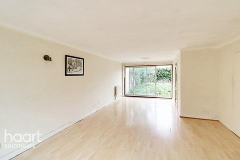 undefined, Lavender Hill, Enfield