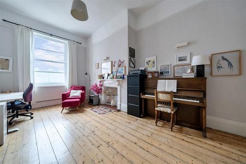 Claremont Searle Street, Crediton, EX17 2DB