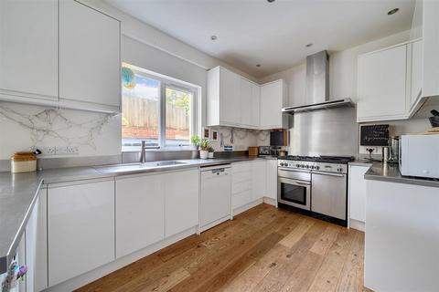 Claremont Searle Street, Crediton, EX17 2DB