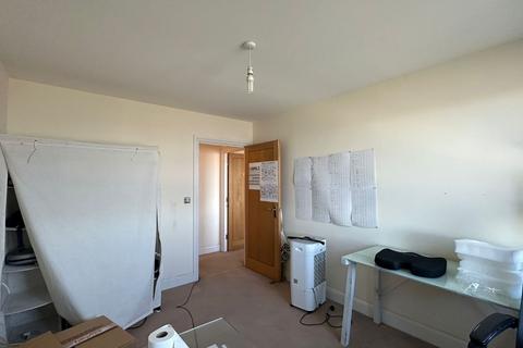 29 Miles Close, London, SE28 0NJ