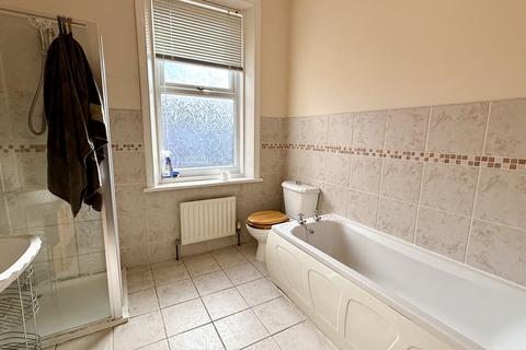 2 bedroom flat for sale, Shields Road, Newcastle upon Tyne NE6