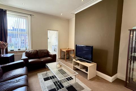 2 bedroom flat for sale, Shields Road, Newcastle upon Tyne NE6