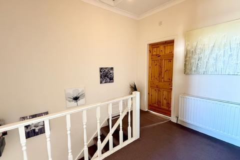 2 bedroom flat for sale, Shields Road, Newcastle upon Tyne NE6