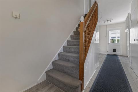 4 bedroom semi-detached house for sale, Bullfinch Dene, Sevenoaks