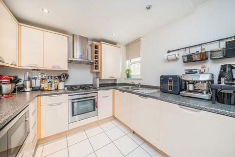 undefined, Avenue Elmers, Surbiton KT6
