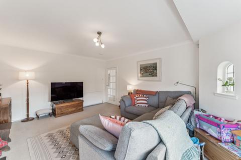 54 Keystone Quadrant, Milngavie, Glasgow, G62 6LP