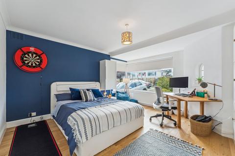54 Keystone Quadrant, Milngavie, Glasgow, G62 6LP