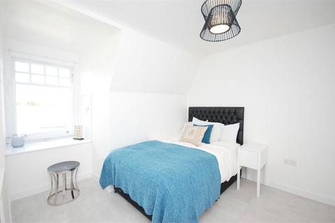 3 bedroom penthouse to rent, Bank Buildings, High Street, Harlseden, London, NW10