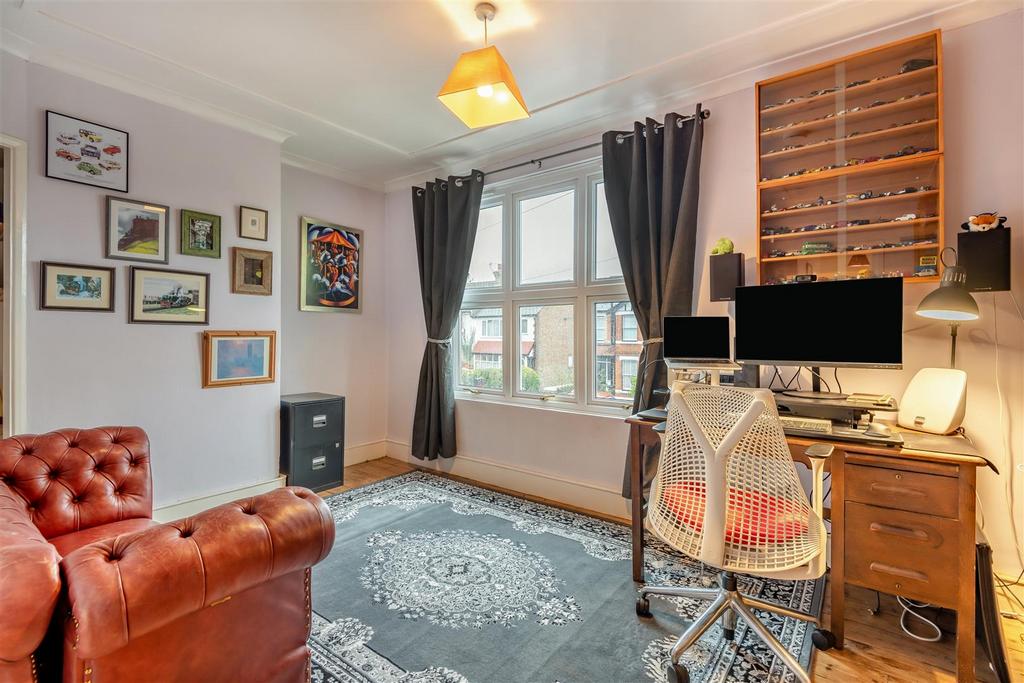 8667135-interior18.jpg