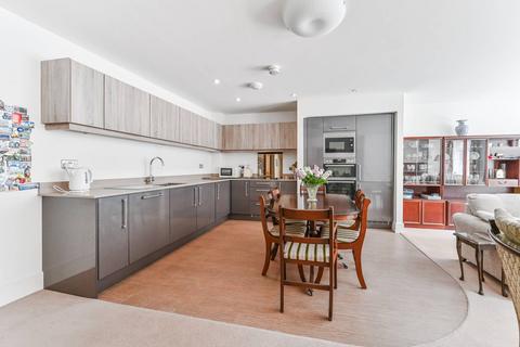 2 bedroom flat for sale, Addington Road, Croydon, South Croydon, CR2