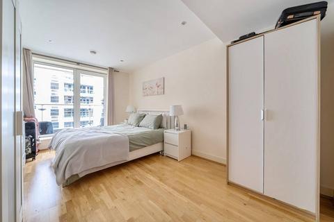3 bedroom flat for sale, Lensbury Avenue, Fulham, London, SW6
