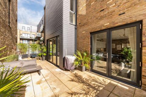 undefined, Lion Wharf, Old Isleworth, Isleworth, TW7