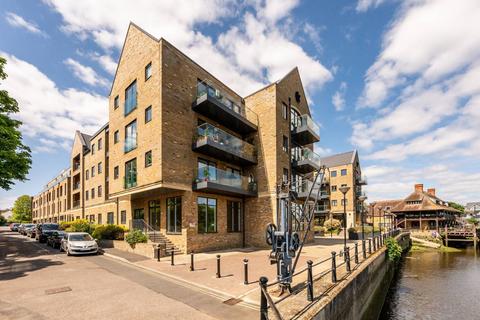 undefined, Lion Wharf, Old Isleworth, Isleworth, TW7