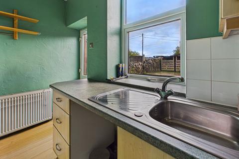 2 bedroom semi-detached house to rent, Albion Road, New Mills, SK22