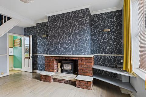 2 bedroom semi-detached house to rent, Albion Road, New Mills, SK22