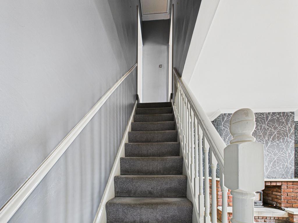 Landing/ Stairway