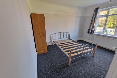 4 bedroom semi-detached house to rent, Talbot Road , Wembley, Middlesex, HA0
