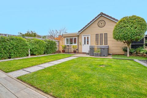 undefined, Birch Close, Bedford MK43