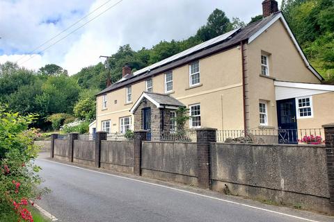 undefined, Capel Dewi, Llandysul