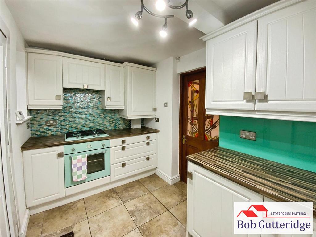 Fitted kitchen