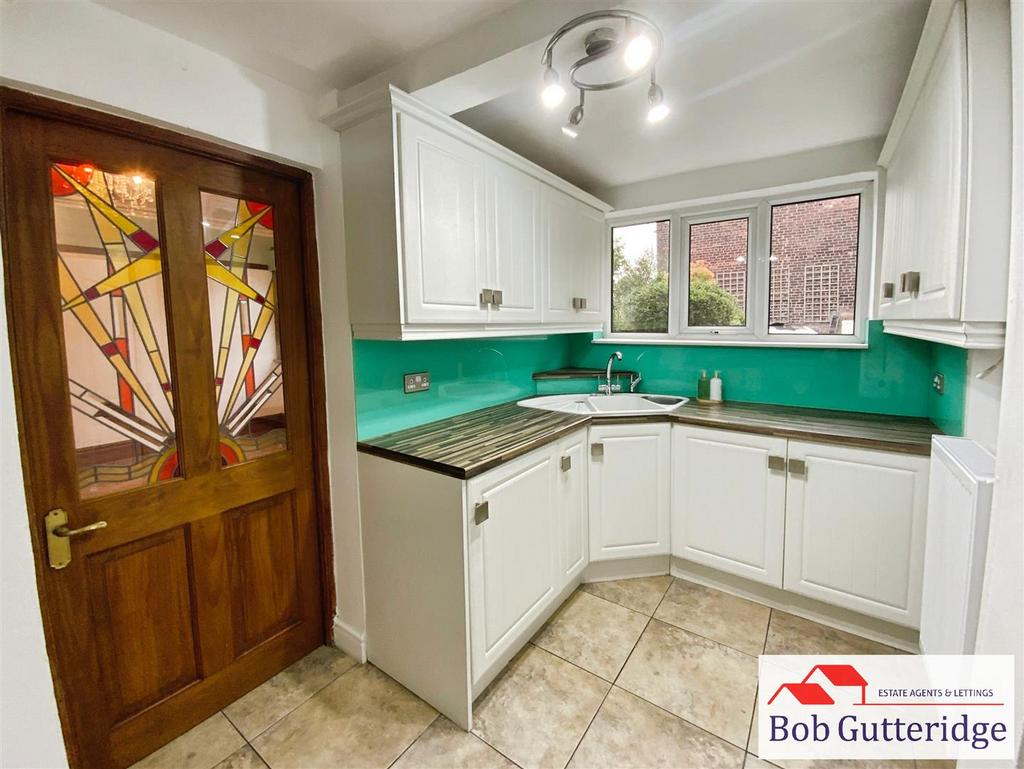 Fitted kitchen