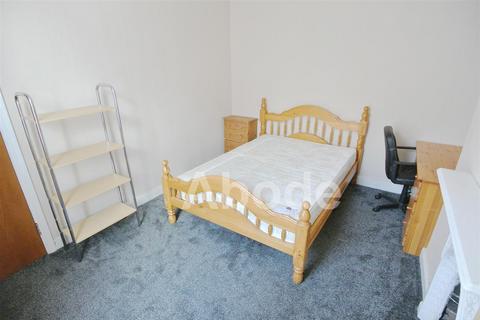 5 bedroom house to rent, Brudenell Mount, Hyde Park, Leeds