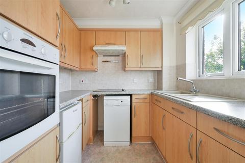 1 bedroom retirement property for sale, The Parade, Epsom