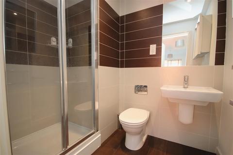 2 bedroom house to rent, Glenalmond Avenue, Cambridge CB2
