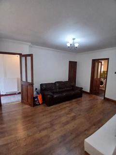 3 bedroom terraced house to rent, Beverley Road, Norwich