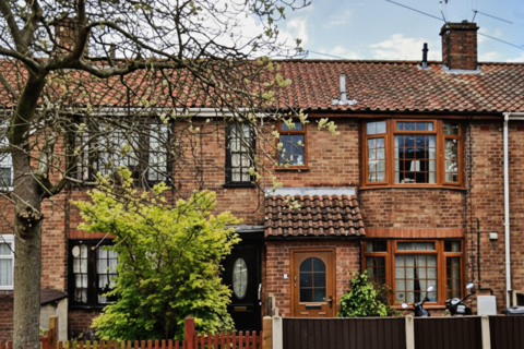 3 bedroom terraced house to rent, Beverley Road, Norwich