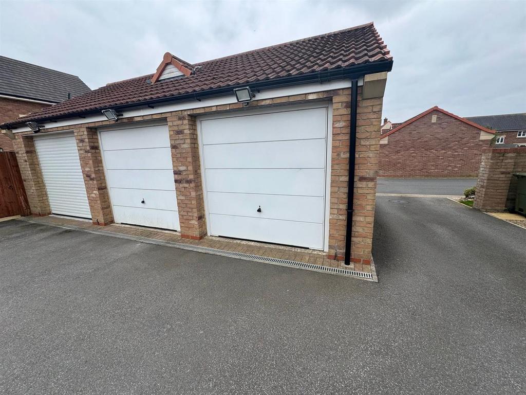 Garage.jpg