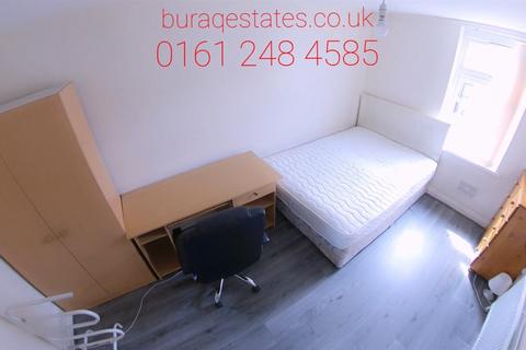 6 bedroom house to rent, Deramore Street, Manchester M14