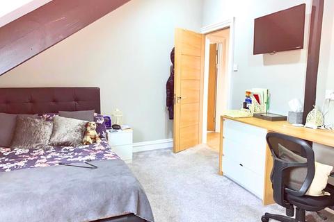 3 bedroom flat to rent, Eslington Road, Tyne and Wear NE2