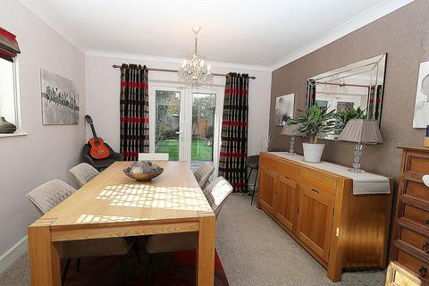 undefined, North Street, Nr Englefield - peaceful hamlet on the edge of Englefield estate