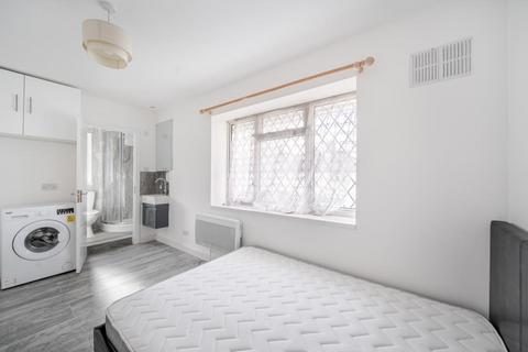 undefined, Goldbeaters Grove,  Edgware,  HA8