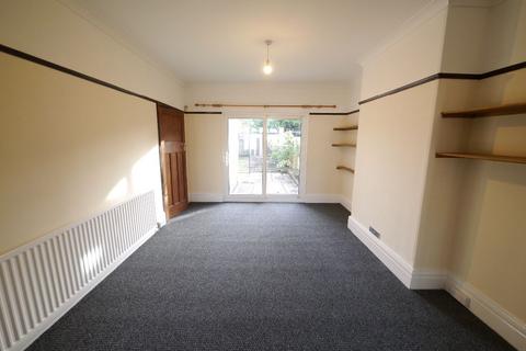 4 bedroom semi-detached house to rent, Middleton Avenue, Newcastle upon Tyne
