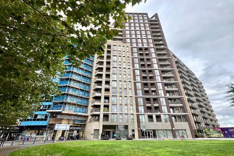 Royal Docks West, Western Gateway, Royal Docks, E16