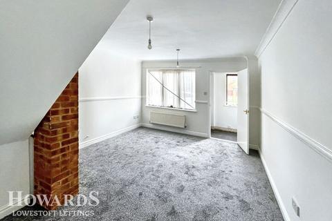 undefined, Holly Close, BECCLES